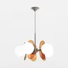 3D-Modell einer modernen Mid-Century Decken lampe mit drei kugelförmigen Milchglas schirmen und leuchtenden bernstein farbenen Akzenten in den Formaten MAX, RAR und SKP